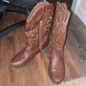 Cat & Jack boots